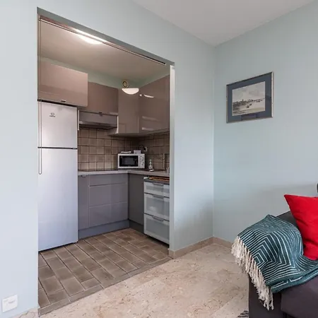 Medecin 26 - Superb Downtown *