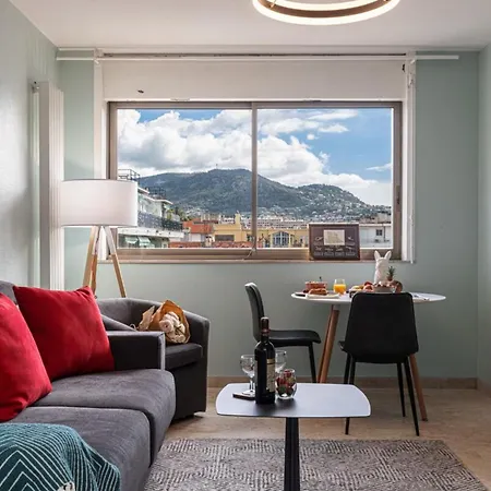 Daire Medecin 26 - Superb Downtown